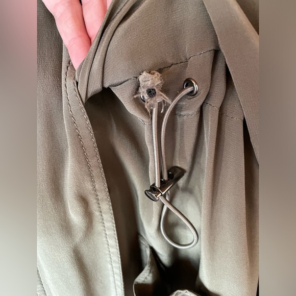 Club Monaco 100% silk jacket - Picture 9 of 10